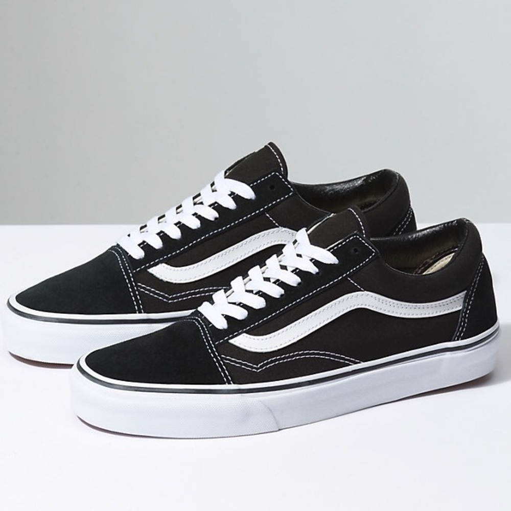 Vans Old Skool Black sneakers WOMENS 7.5